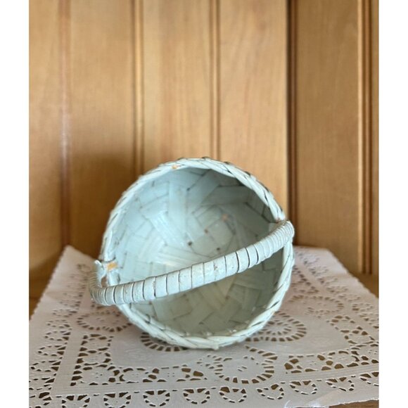 Vintage Hand-Painted Rustic Woven Small Easter Basket Bunny Rabbit Spring Decor - Picture 8 of 8